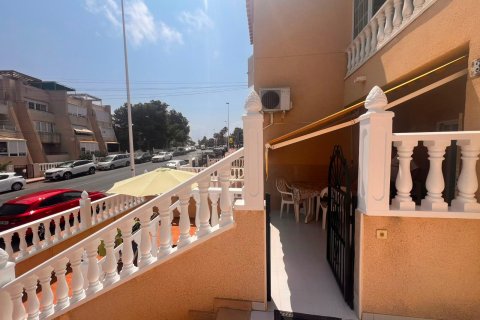 Bungalowi myytävänä Torrevieja, Alicante, Espanja, 2 makuuhuonetta, 53 m2 No. 192276 - kuva 17