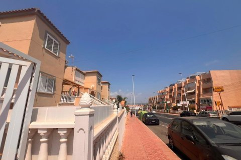 Bungalowi myytävänä Torrevieja, Alicante, Espanja, 2 makuuhuonetta, 53 m2 No. 192276 - kuva 20