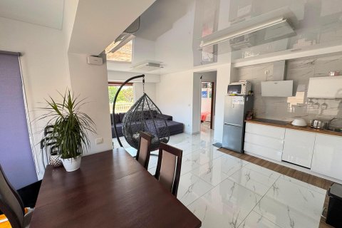 Huoneisto myytävänä Torrevieja, Alicante, Espanja, 2 makuuhuonetta, 81 m2 No. 192274 - kuva 3