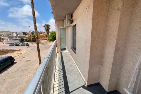 Huoneisto myytävänä Torrevieja, Alicante, Espanja, 2 makuuhuonetta, 81 m2 No. 192274 - kuva 11