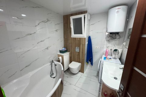 Huoneisto myytävänä Torrevieja, Alicante, Espanja, 2 makuuhuonetta, 81 m2 No. 192274 - kuva 16