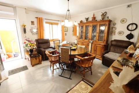 Bungalowi myytävänä Torrevieja, Alicante, Espanja, 2 makuuhuonetta, 73 m2 No. 192278 - kuva 6