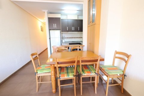 Huoneisto myytävänä Torrevieja, Alicante, Espanja, 1 makuuhuone, 45 m2 No. 192277 - kuva 4