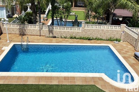 House for sale in Creixell, Tarragona, Spain 4 bedrooms, 197 sq.m. No. 153278 - photo 4