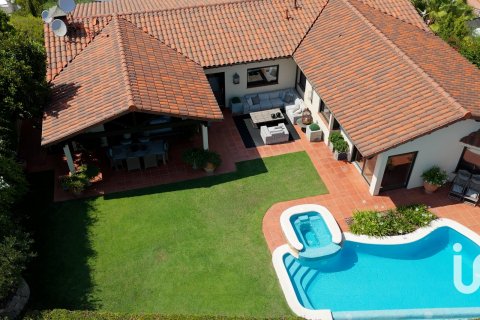 Talo myytävänä Sitges, Barcelona, Espanja, 5 makuuhuonetta, 472 m2 No. 153276 - kuva 4