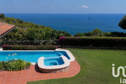 Casa a Sitges, Barcelona, Spagna 5 camere da letto, 472 mq. N° 153276