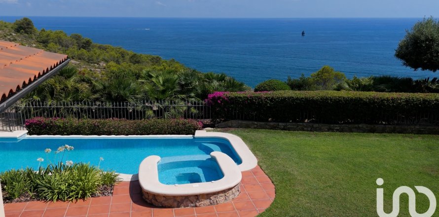 Talo Sitges, Barcelona, Espanja 5 makuuhuonetta, 472 m2 No. 153276