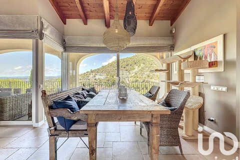 Talo myytävänä Sitges, Barcelona, Espanja, 5 makuuhuonetta, 472 m2 No. 153276 - kuva 10