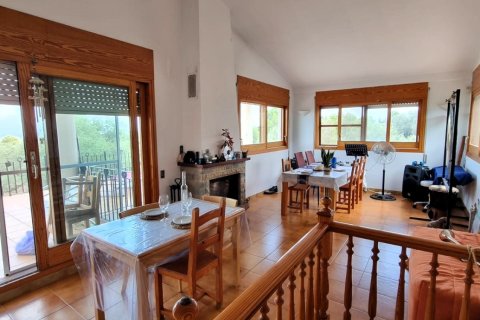 House for sale in Sant Carles De La Rapita, Tarragona, Spain 2 bedrooms, 168 sq.m. No. 153274 - photo 15