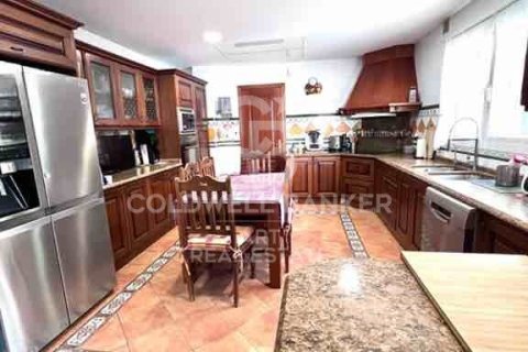 House for sale in Marbella, Malaga, Spain 5 bedrooms, 470 sq.m. No. 159937 - photo 15