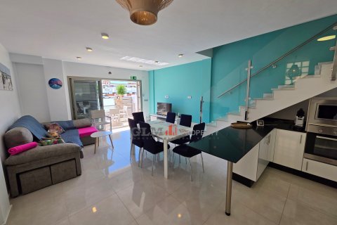 Apartment for sale in Los Alcazares, Murcia, Spain 3 bedrooms, No. 193450 - photo 3