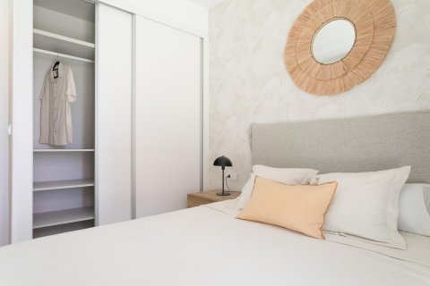 Huoneisto myytävänä Torrevieja, Alicante, Espanja, 2 makuuhuonetta, 78 m2 No. 134237 - kuva 28