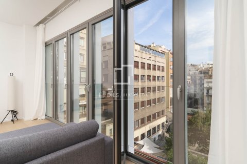 Apartment for sale in Barcelona, Spain 2 bedrooms, 93 sq.m. No. 167585 - photo 10