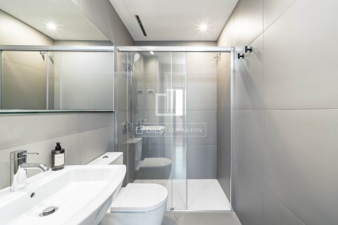 Apartment for sale in Barcelona, Spain 2 bedrooms, 93 sq.m. No. 167585 - photo 14
