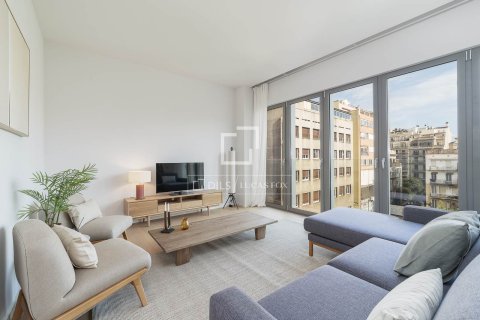 Apartment for sale in Barcelona, Spain 2 bedrooms, 93 sq.m. No. 167585 - photo 3