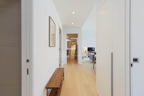 Apartment for sale in Barcelona, Spain 2 bedrooms, 93 sq.m. No. 167585 - photo 17