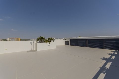 Villa for sale Dehesa De Campoamor, Alicante, Spain 3 bedrooms,  No. 114887 - photo 17