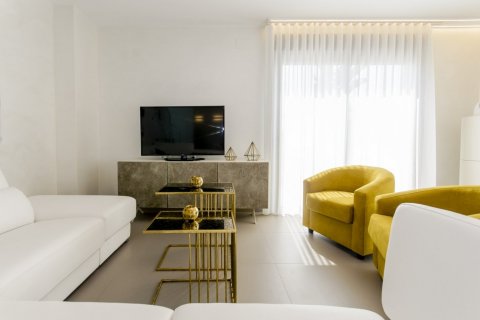 Villa for sale Dehesa De Campoamor, Alicante, Spain 3 bedrooms,  No. 114887 - photo 16
