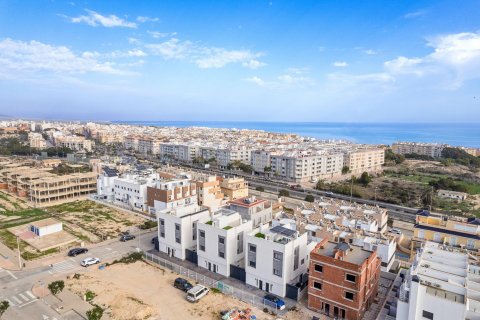 Villa for sale Guardamar del Segura, Alicante, Spain 4 bedrooms, 171 sq.m. No. 114896 - photo 3