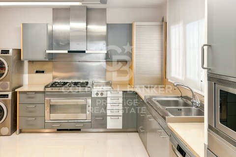 Villa à vendre à El Masnou, Barcelona, Espagne, 7 chambres, 481 m2 No. 178461 - photo 12