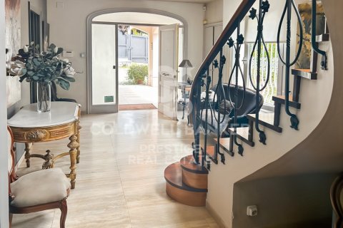 Villa à vendre à El Masnou, Barcelona, Espagne, 7 chambres, 481 m2 No. 178461 - photo 16