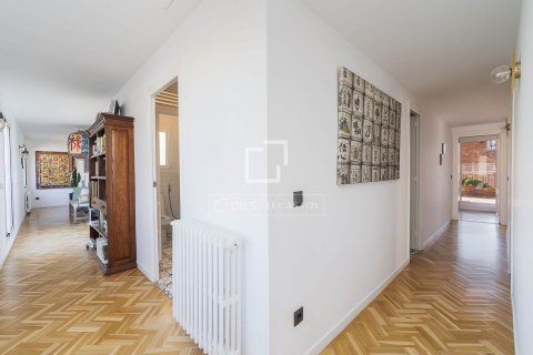 Penthouse w Barcelona, Hiszpania 5 sypialni, 231 mkw. nr 150579 – zdjęcie 19