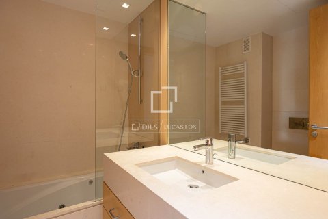 Dzīvoklis pārdošanā Barcelona, Spānijā 4 istabas, 185 m2 Nr. 150578 - attēls 20