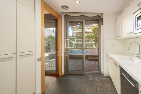 Dzīvoklis pārdošanā Barcelona, Spānijā 4 istabas, 185 m2 Nr. 150578 - attēls 8