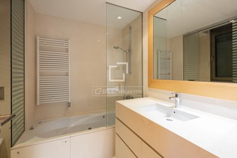 Dzīvoklis pārdošanā Barcelona, Spānijā 4 istabas, 185 m2 Nr. 150578 - attēls 16