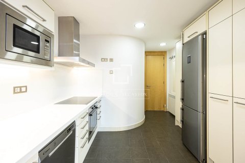 Dzīvoklis pārdošanā Barcelona, Spānijā 4 istabas, 185 m2 Nr. 150578 - attēls 7