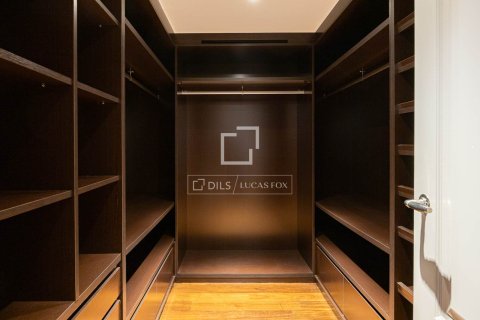 Dzīvoklis pārdošanā Barcelona, Spānijā 4 istabas, 185 m2 Nr. 150578 - attēls 30