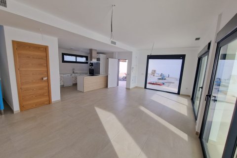 Villa till salu i Manilva, Malaga, Spanien 4 sovrum, 184 kvm. Nr. 162738 - foto 5