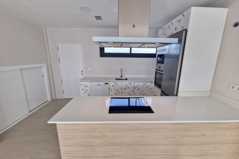 Villa till salu i Manilva, Malaga, Spanien 4 sovrum, 184 kvm. Nr. 162738 - foto 8