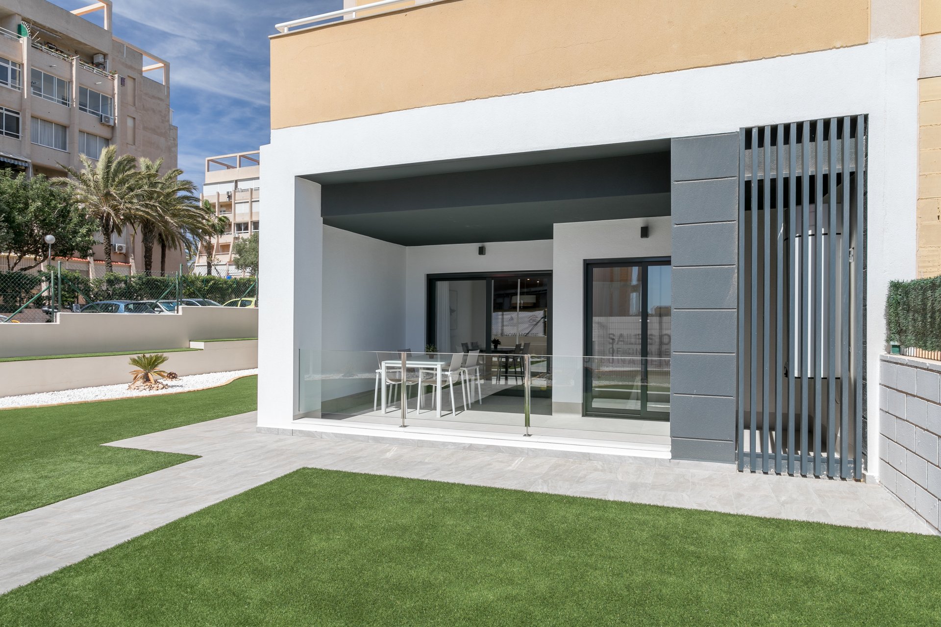 Apartment à Torrevieja, Alicante, Espagne 3 chambres, 85 m2 No. 137086