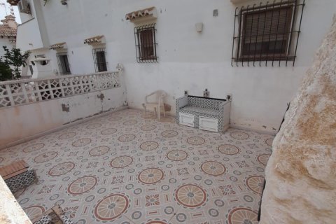 Bungalow zum Verkauf in Torrevieja, Alicante, Spanien 1 Schlafzimmer, 60 m2 Nr. 183832 - Foto 6