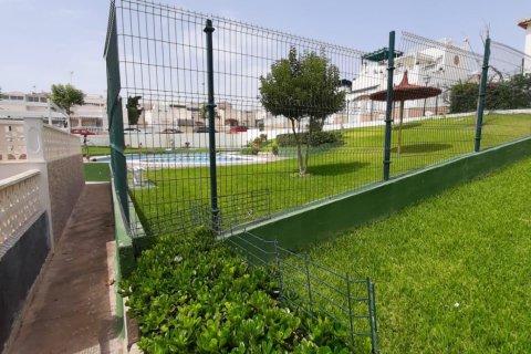 Bungalow zum Verkauf in Torrevieja, Alicante, Spanien 1 Schlafzimmer, 60 m2 Nr. 183832 - Foto 2