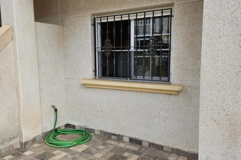 Duplex zum Verkauf in Torrevieja, Alicante, Spanien 2 Schlafzimmer, 1 m2 Nr. 183831 - Foto 7