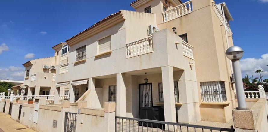 Duplex in Torrevieja, Alicante, Spanien 2 Schlafzimmer, 1 m2 Nr. 183831