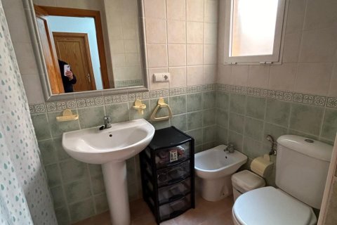Duplex zum Verkauf in Torrevieja, Alicante, Spanien 2 Schlafzimmer, 1 m2 Nr. 183831 - Foto 15