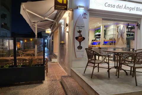 Commercial property à Calpe, Alicante, Espagne 85 m2 No. 165689