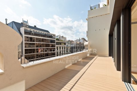 Penthouse w Barcelona, Hiszpania 3 sypialnie, 200 mkw. nr 159528 – zdjęcie 2