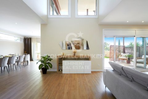 Dom w Sant Cugat Del Valles, Barcelona, Hiszpania 6 sypialni, 1046 mkw. nr 159526 – zdjęcie 16