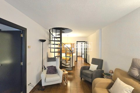 Penthouse à louer à Principado De Andorra (Ninguna Poblacion Tiene C.P.), Lleida, Espagne, 4 chambres, 100 m2 No. 179197 - photo 2