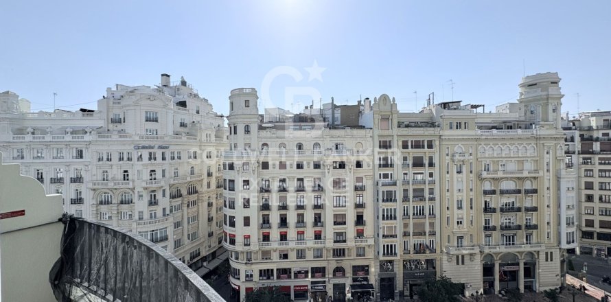 Appartamento a Valencia, Spagna 3 camere da letto, 113 mq. N° 179200