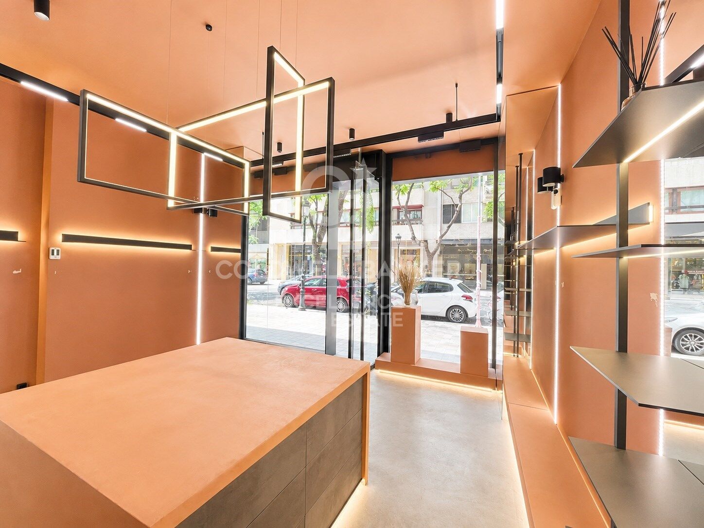 Liikekiinteistö Valencia, Espanja 105 m2 No. 179203