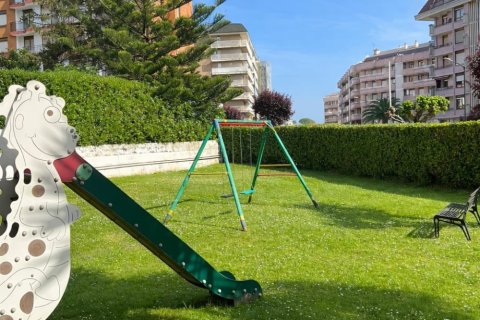 Dzīvoklis pārdošanā Castro-Urdiales, Cantabria, Spānijā 3 istabas, 100 m2 Nr. 172613 - attēls 9