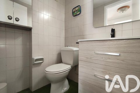 Apartment for sale in Alicante, Spain 3 bedrooms, 131 sq.m. No. 172616 - photo 16