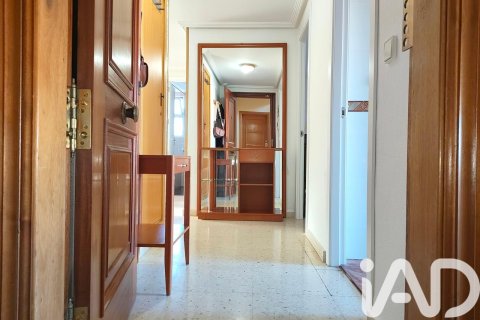 Apartment for sale in Alicante, Spain 3 bedrooms, 131 sq.m. No. 172616 - photo 28
