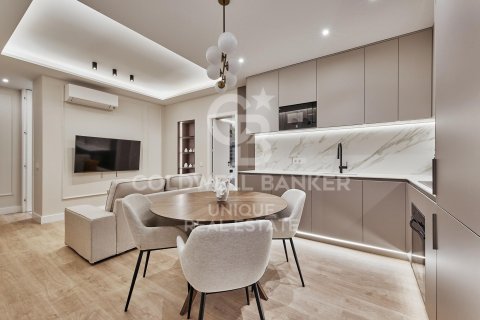Apartment à vendre à Madrid, Espagne, 2 chambres, 80 m2 No. 179146 - photo 7