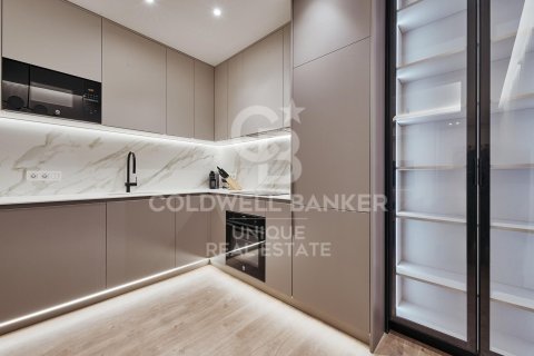 Apartment à vendre à Madrid, Espagne, 2 chambres, 80 m2 No. 179146 - photo 8